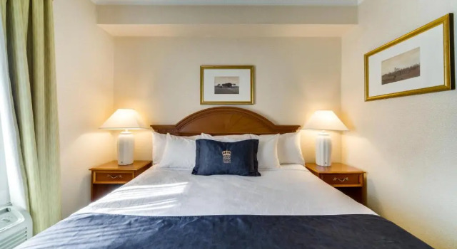 Двухместный номер Standard Monte Carlo Inn Toronto West Suites