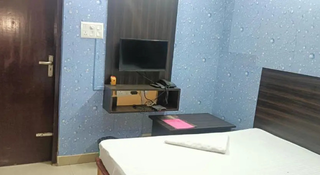 Kusum Hotel And Restaurant, Book Hotel Cheap Hotels in Assam