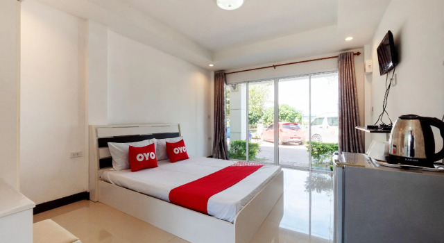 OYO 75335 Chomchol The Resort, Забронировать Курортный отель Сирача провинция Чонбури