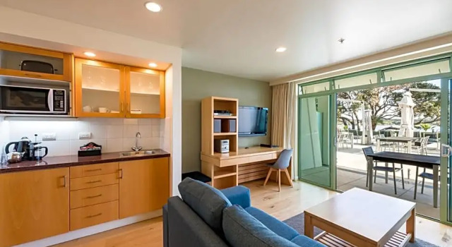 Номер Standard с видом на бассейн Paihia Beach Resort & Spa Hotel