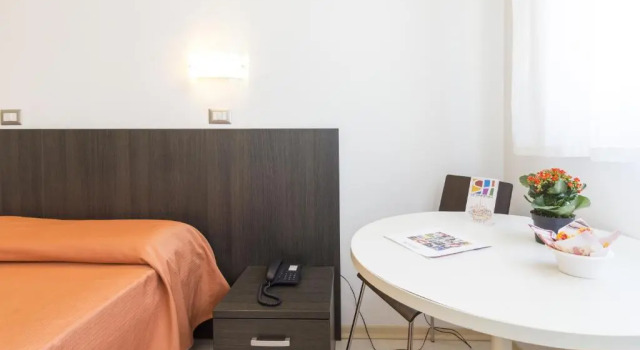 Doppel Zimmer Hotel Sharing