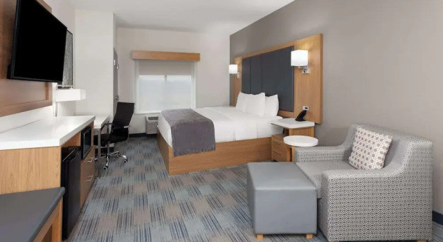 Двухместный номер Standard La Quinta Inn & Suites by Wyndham Coralville Iowa City