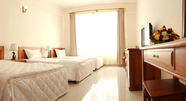 Tan Son Nhat Hotel, Забронировать Отель СПА-отели Хошимина, рядом с CGV Cinema CT Plaza, SPA-услуги