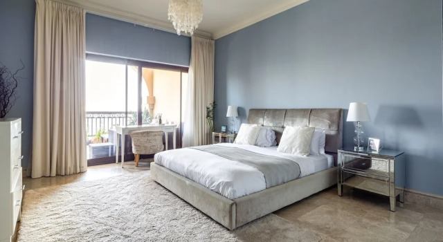 Deluxe 1BR in Fairmont South W/ Huge Balcony & Beach Club Membership!
