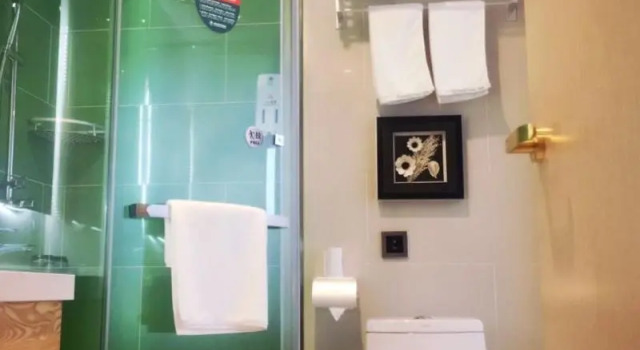 Номер Standard GreenTree Inn Gannan Hezuo Pedestrian Street Express Hotel