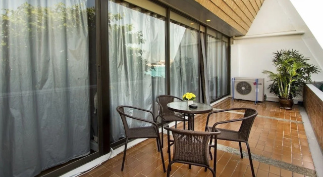 Люкс с балконом Panchalae Boutique Residences
