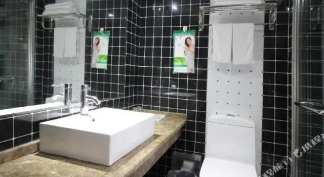 Yancheng Jianai Fashion Hotel (High speed Rail Store at Tongyu Campus of Normal University), Prenota Hotel Yancheng Jiangsu