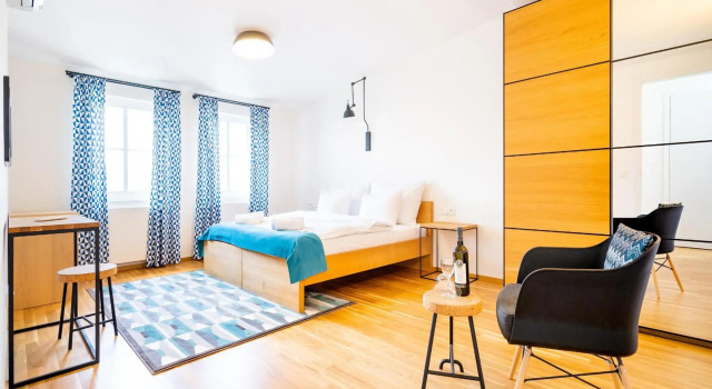 5BR+3.5BT Wilson Central apt.