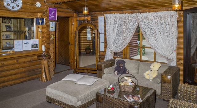 Yagoda & Malina Villas, Buchen Sie Hotel Hotels in Borowez mit Pool, Schwimmbad