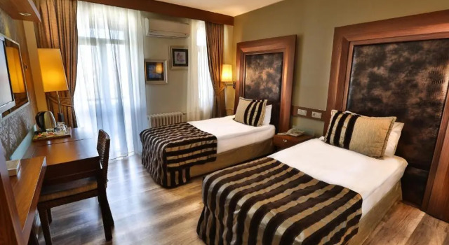 Трёхместный номер Standard Grand Terme Hotel