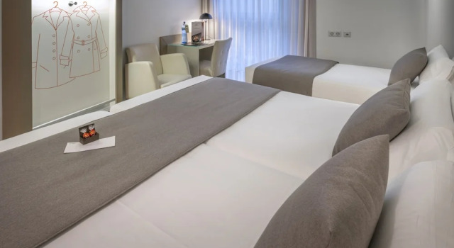 Трёхместный номер Comfort Отель Serhs Del Port