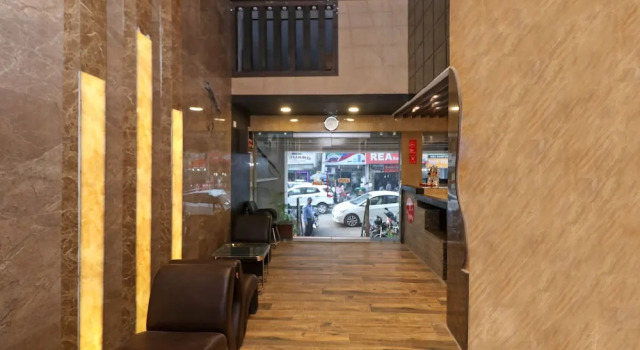 OYO 10991 Hotel Gagan