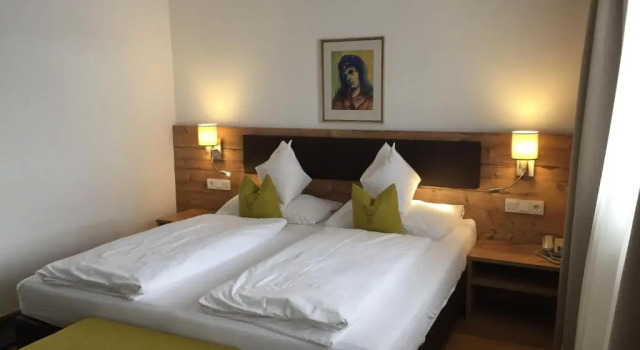 Gasthof Hirschen, Rezervați Hotel Reith bei Seefeld Karwendel