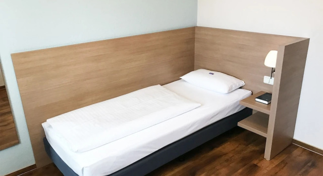 Hotel Euler Haus, Забронировать Отель Отели Вецлар с парковкой, рядом с Библиотека фантастики в городе Вецлар, Парковка