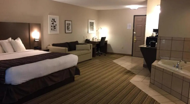 Люкс Country Inn & Suites by Radisson, Platteville, WI