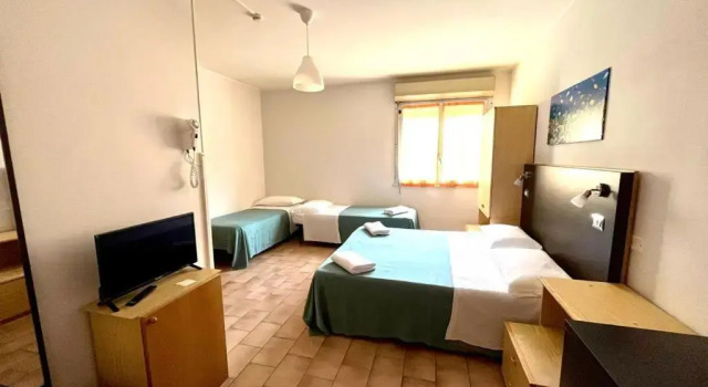 Четырёхместный номер Economy Hotel Nazionale