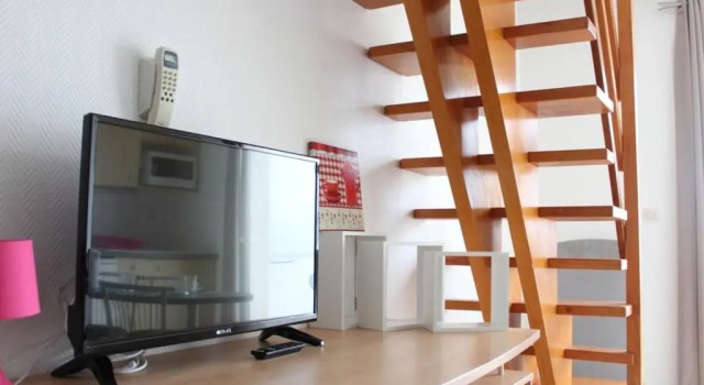 Appartement La Rochelle, 2 pièces, 4 personnes - FR-1-246-223, Rezerwuj Apartament Hotele w Charente-Maritime z basenem, Basen