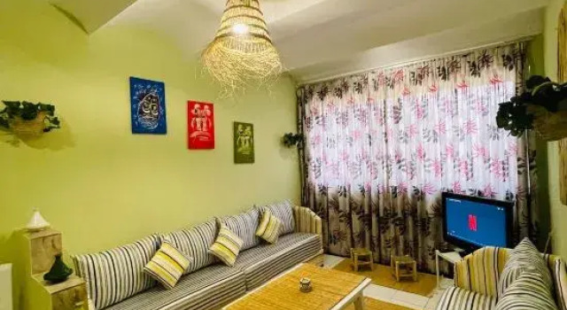 Charming Getaway in Casablanca Maroc, Cozy Home With Thoughtful Amenities, Rezervasyon Daire Doukkala-Abda otoparklı oteller, Otopark