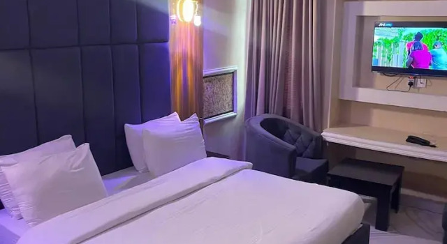 De Ross Hotel & Suites, Varaa Hotelli Uyo Aqua-Ibom