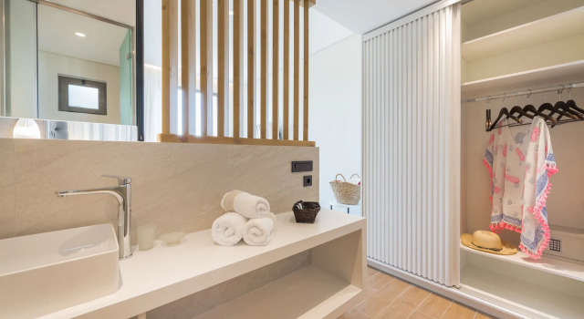 Полулюкс Eptanisos Beachfront Suites Zante