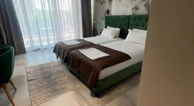 Двухместный номер Deluxe с балконом Hotel Central
