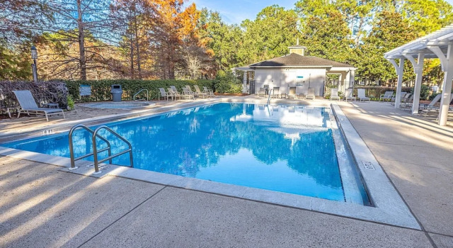 1298 Laurel Grove 3 Bedroom Home by RedAwning, Varaa Lomakoti Hotellit Emerald Coast uima-altaalla, Uima-allas