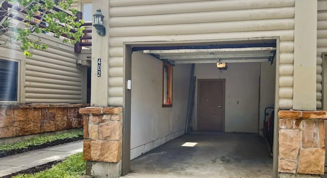 Номер Standard 402 Timber Escape At Chapparal! Relaxing Deer Valley Condo With Hot Tub! Close To Skiing & Hiking! 3 Bedroom Condo by RedAwning