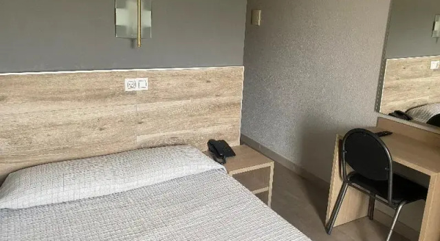 Одноместный номер Standard с балконом Hotel Reymar