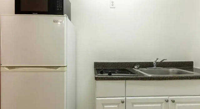 Двухместный номер Deluxe OYO Garden Inn and Suites Pearsall I-35 East