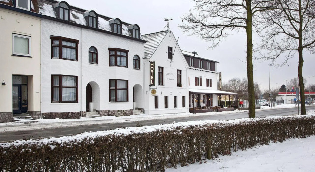 Hotel Restaurant in den Hoof, Забронировать Отель Маастрихт South Limburg