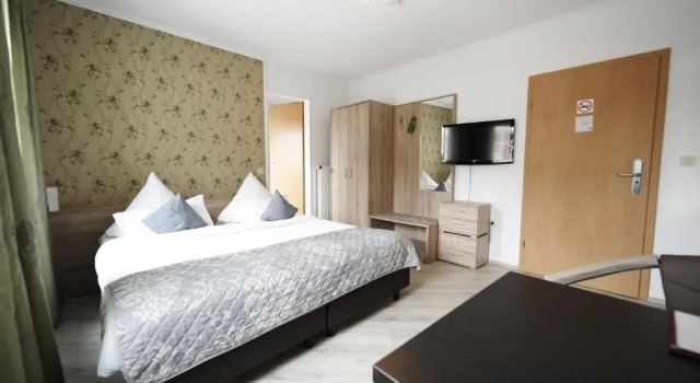 Трёхместный номер Standard Hotel Wurster Kroog