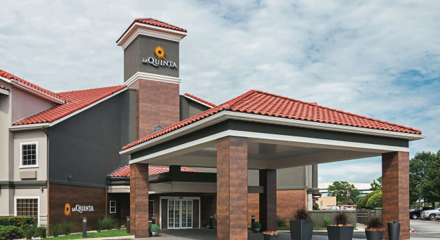 La Quinta Inn & Suites by Wyndham Fort Worth North