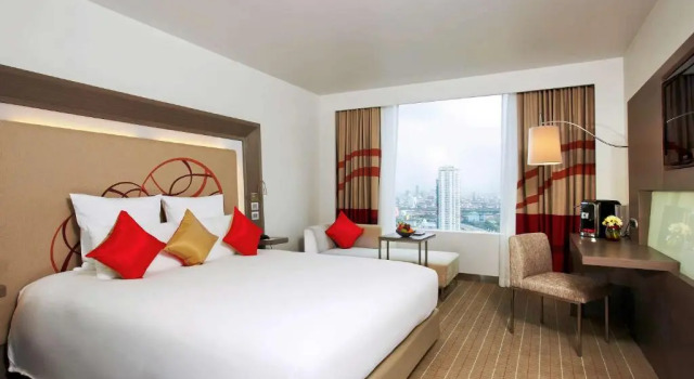 Двухместный номер Premier Four Points by Sheraton Bangkok Ploenchit Sukhumvit