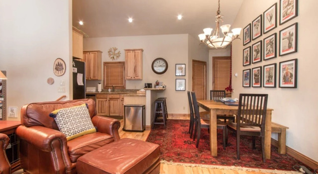 Коттедж Four Pines Retreat by Ski Country Resorts