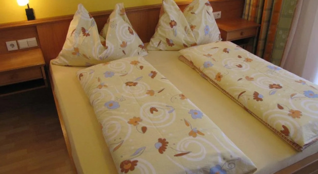 Berghotel Garni Burgblick-Zaismann Adults Only, Rezerwuj Hotel Hotele w Salzburg z parkingiem, Parking