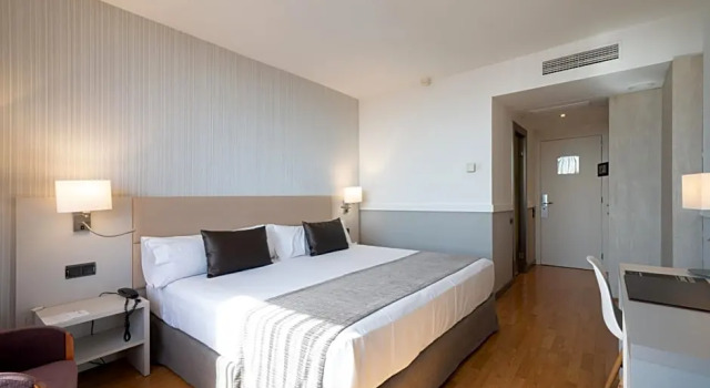 Номер Premium Catalonia Gran Hotel Verdi