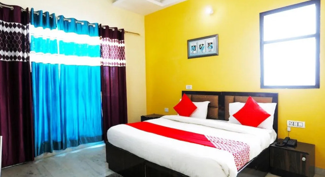 OYO 9382 Hotel Homestay