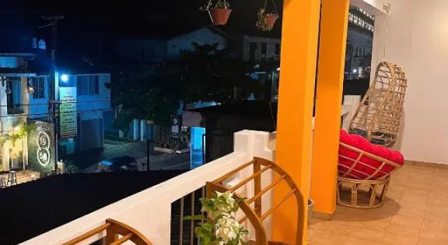 Кровать в общем номере Hummus Hostel Hikkaduwa