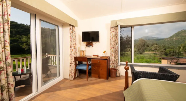 Коттедж с балконом и с видом на горы Wordsworth Lodge