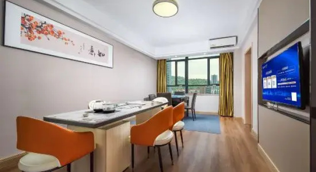 Люкс Vienna Hotel (Shenzhen Longgang Nanlian Metro Station Branch)