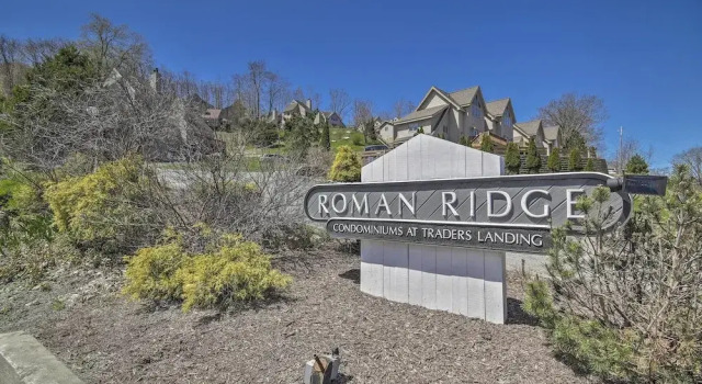 Апартаменты Deep Creek Lake Townhome w/ Deck & Water Views