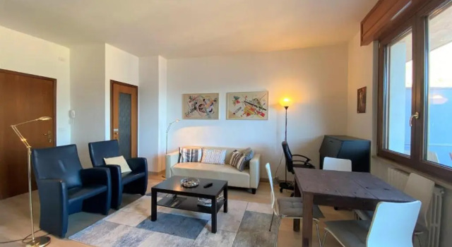 Due Leoni Lake View Apartment, Prenota Appartamento Hotel a Como con parcheggio, Parcheggio