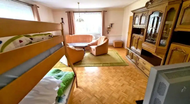 Ferienhaus in Barenstein bei Grunen Hugeln