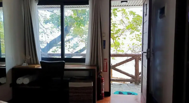Dive and Trek Resort & Marine Sanctuary, Забронировать Курортный отель  