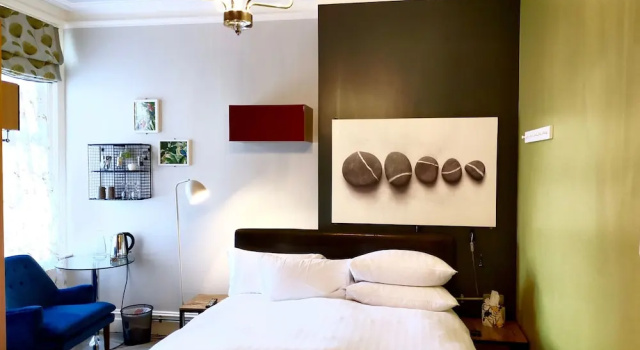 Номер Economy Regency Rooms