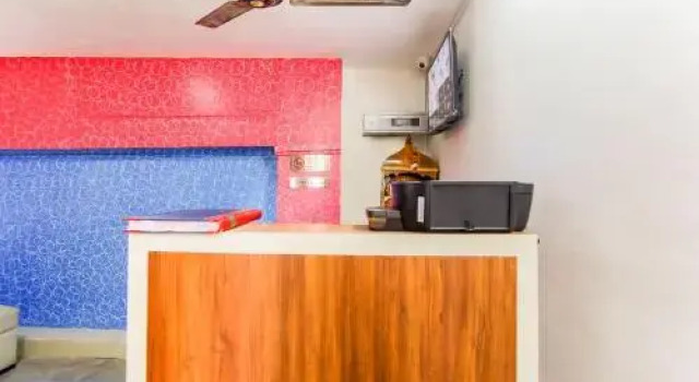 Hotel Icon by OYO Rooms