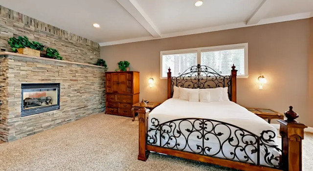 5BR Home w/ Hot Tub & Game Room