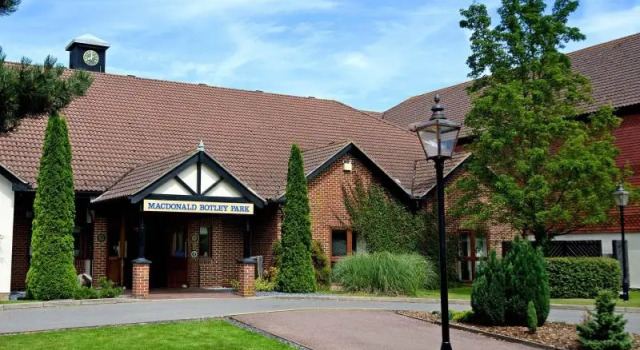 Номер Deluxe Macdonald Botley Park Hotel & Spa