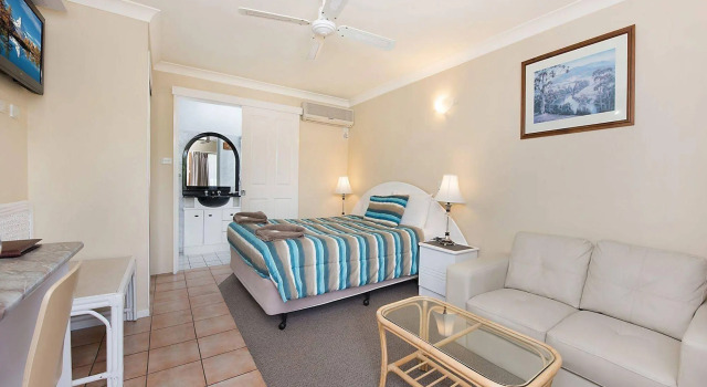 Caloundra City Centre Motel, Забронировать Мотель Мотели Калаундра, рядом с Уличная ярмарка Калаундры, Мотель
