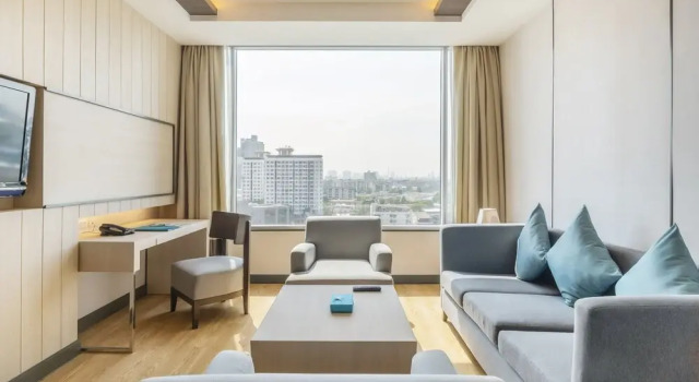Metropolitan Residence Phrakanong by Favstay